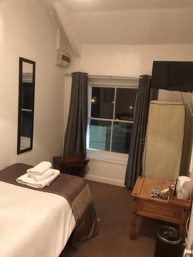 Markets Tavern Hotel بريكون المظهر الخارجي الصورة